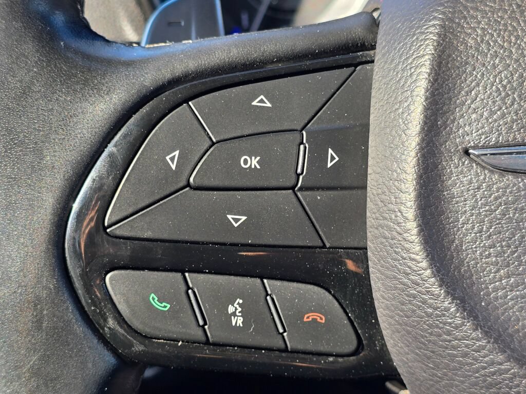 Used 2019 Chrysler 300 S RWD image 31