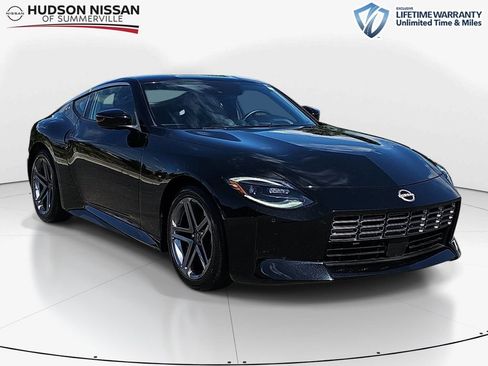 Used 2025 Nissan Z Sport w/ Floor Mat Package RWD image 1