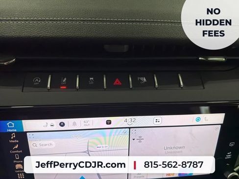 New 2026 Jeep Grand Cherokee Altitude AWD/4WD image 17