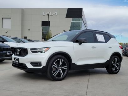 Used 2020 Volvo XC40 T5 R-Design
