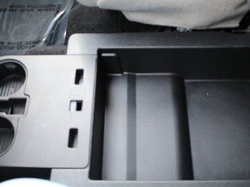 Used 2017 Ford F150 XLT image 35