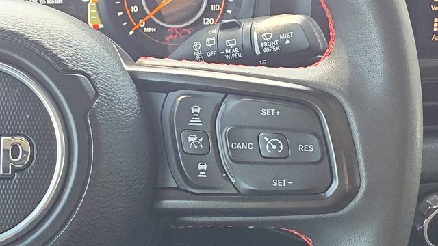 Used 2024 Jeep Wrangler Unlimited Rubicon w/ Convenience Group AWD/4WD image 13