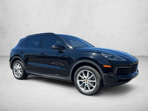 Used 2020 Porsche Cayenne AWD/4WD image 3