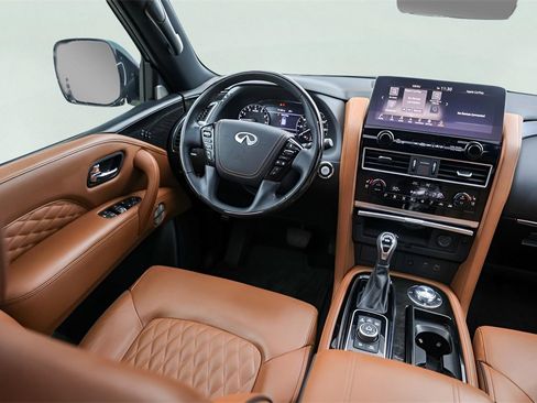 Used 2024 INFINITI QX80 Sensory w/ Cargo Package image 34