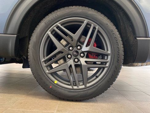 New 2026 Ford Explorer ST-Line w/ ST-Line Street Pack image 25