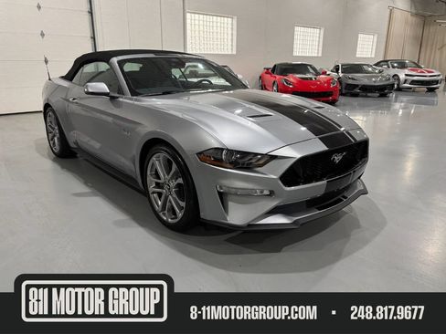 Used 2021 Ford Mustang GT Premium w/ Equipment Group 401A RWD image 1