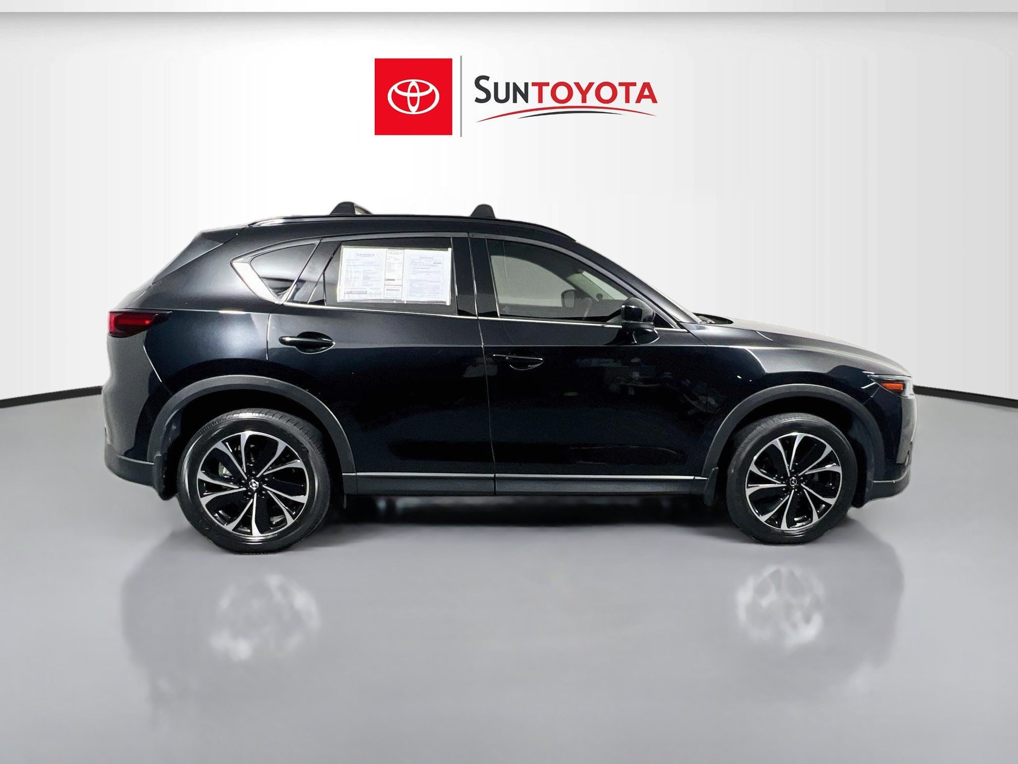 Used 2023 MAZDA CX-5 AWD 2.5 S w/ Premium Plus Pkg image 2