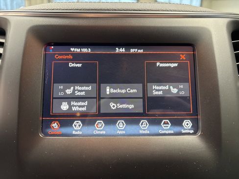 Used 2019 Jeep Cherokee Latitude Plus w/ Cold Weather Group image 18