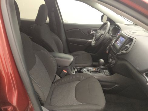 Used 2020 Jeep Cherokee Latitude image 21