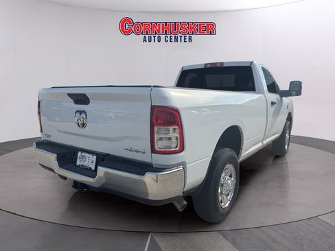 Used 2024 RAM 3500 Tradesman w/ Chrome Appearance Group AWD/4WD image 6