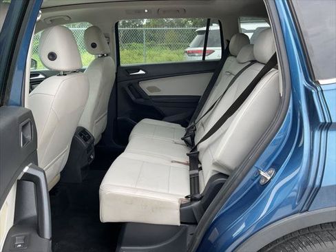 Used 2019 Volkswagen Tiguan SEL w/ 3rd Row Seat Package AWD/4WD image 22