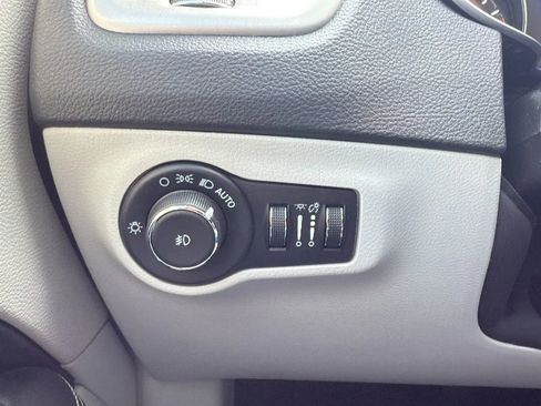 Used 2021 Jeep Compass Latitude image 15