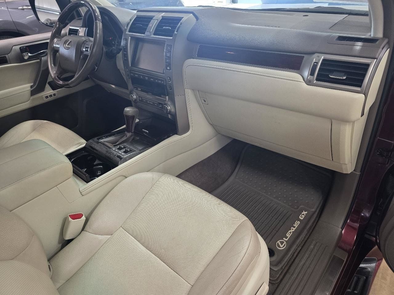 Used 2017 Lexus GX 460 Premium AWD/4WD image 22