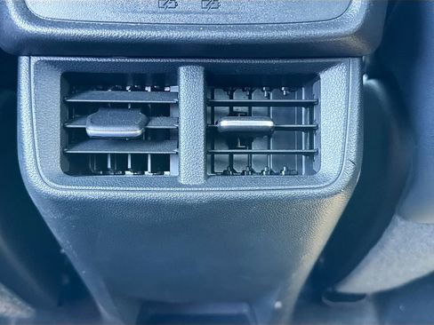 Used 2025 Chevrolet Equinox RS AWD/4WD image 27