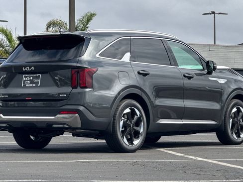 New 2025 Kia Sorento SX Prestige image 4