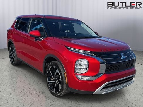 Used 2024 Mitsubishi Outlander SE Black Edition image 6