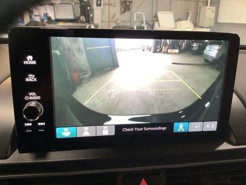 Used 2023 Honda Pilot EX-L image 41