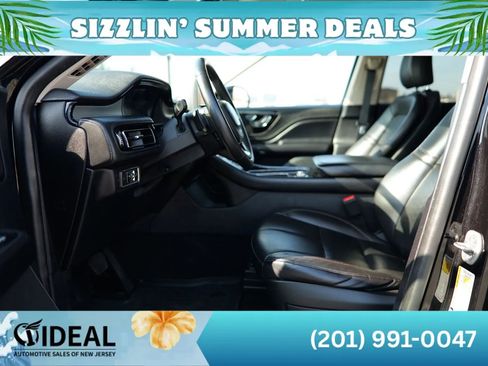 Used 2023 Lincoln Aviator AWD image 17
