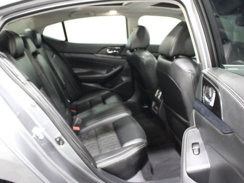 Used 2019 Nissan Maxima Platinum w/ Sport Mat Group FWD image 26