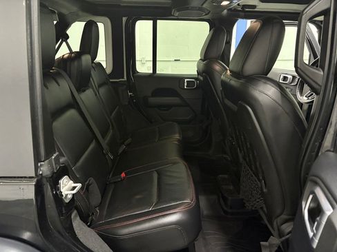 Used 2018 Jeep Wrangler Unlimited Rubicon image 15