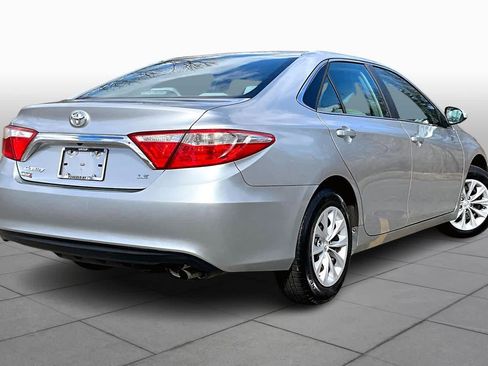 Used 2017 Toyota Camry LE image 13