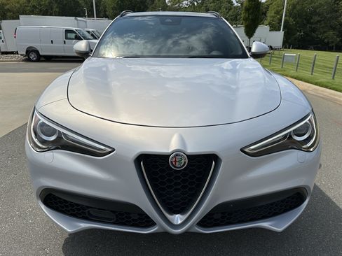Used 2023 Alfa Romeo Stelvio Ti Lusso w/ Quick Order Package 22X Lusso AWD/4WD image 4