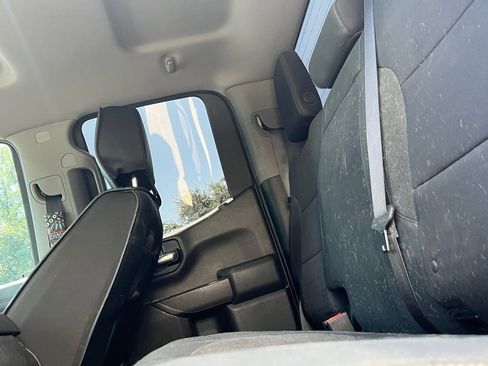 Used 2019 Chevrolet Silverado 1500 LT w/ Remote Start Package RWD image 10