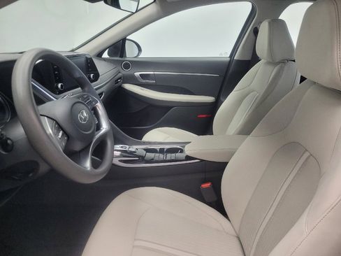 Used 2023 Hyundai Sonata SE FWD image 17