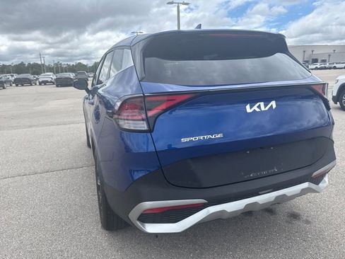 Used 2023 Kia Sportage EX image 9