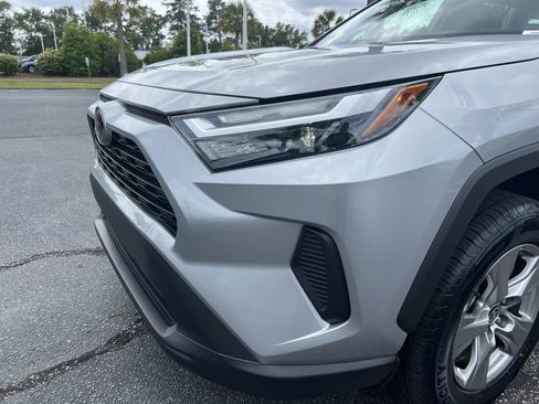 Used 2024 Toyota RAV4 XLE FWD image 6