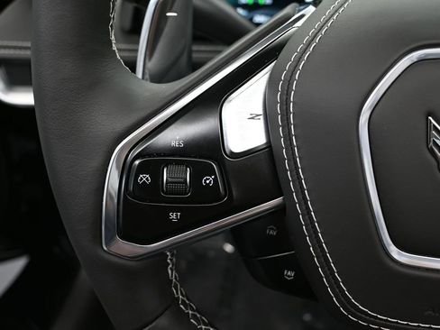 Used 2023 Chevrolet Corvette Stingray Premium Cpe w/ Z51 Performance Package image 30