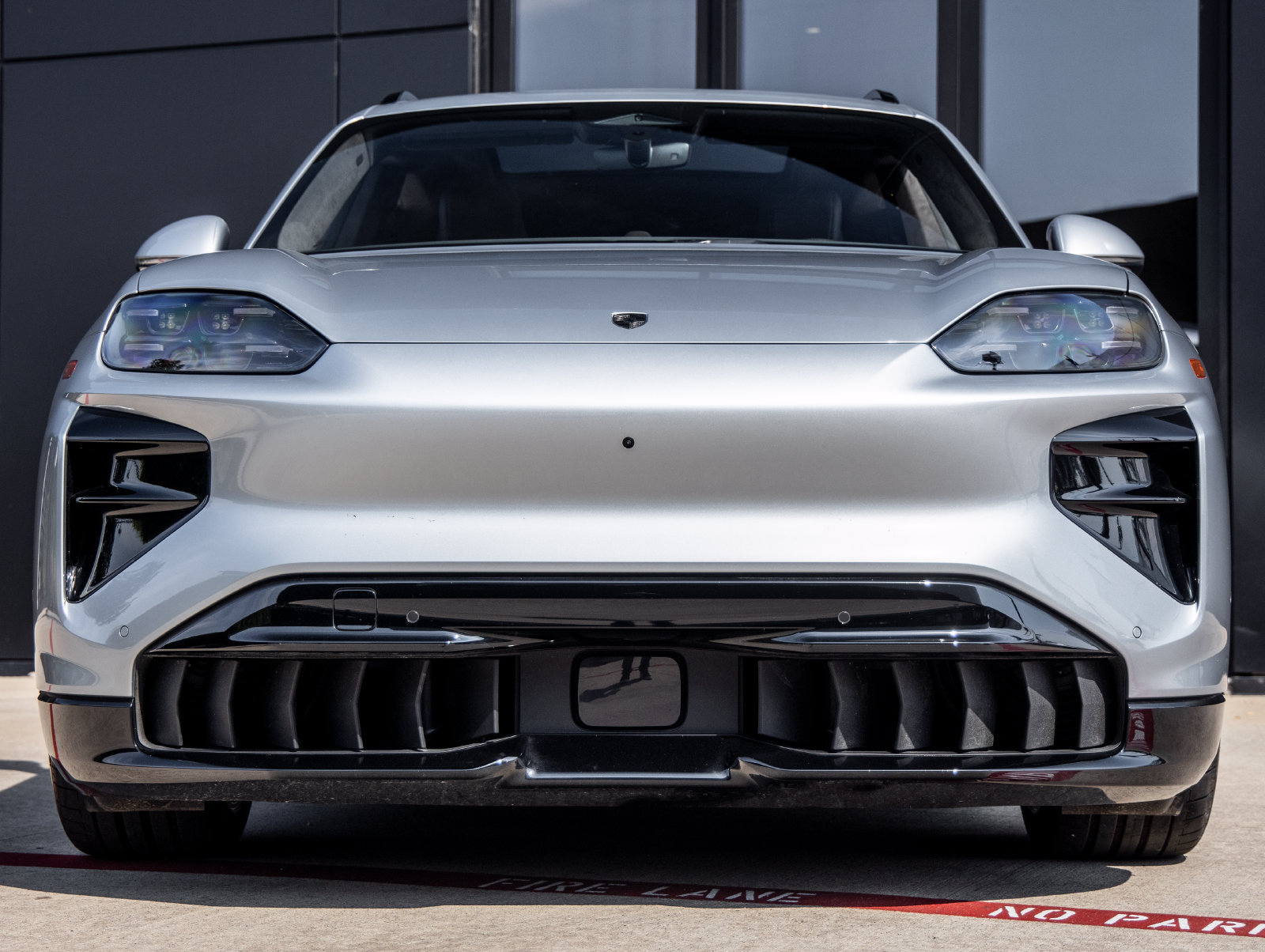 Certified 2026 Porsche Cayenne Turbo AWD/4WD image 8