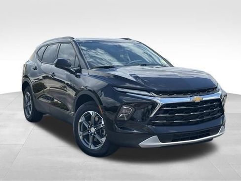 Used 2025 Chevrolet Blazer LT w/ Convenience Package AWD/4WD image 1