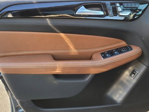 Used 2019 Mercedes-Benz GLE 43 AMG 4MATIC image 30