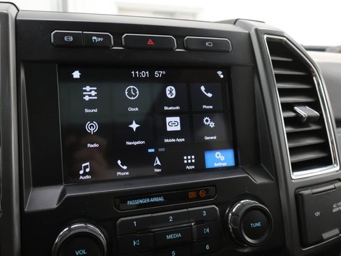 Used 2018 Ford F250 XLT w/ XLT Premium Package AWD/4WD image 61