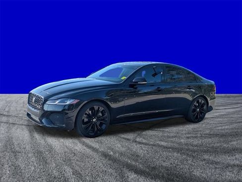 Used 2024 Jaguar XF R-Dynamic SE RWD image 8
