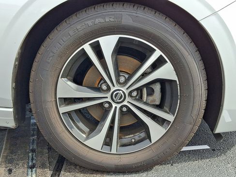 Used 2023 Nissan Sentra SV image 18