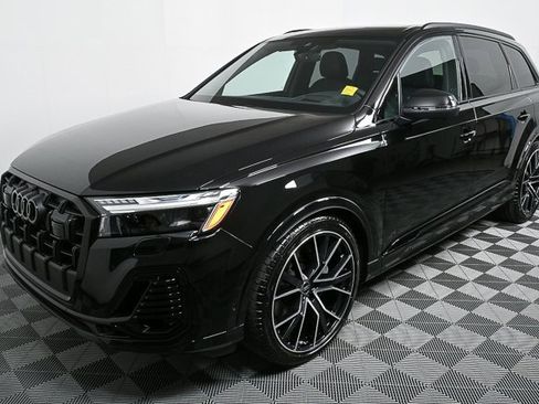 New 2025 Audi Q7 3.0T Prestige image 36