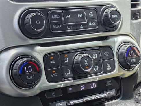 Used 2017 GMC Yukon SLT image 9