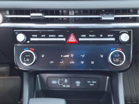 Used 2025 Hyundai Santa Cruz SEL FWD image 19