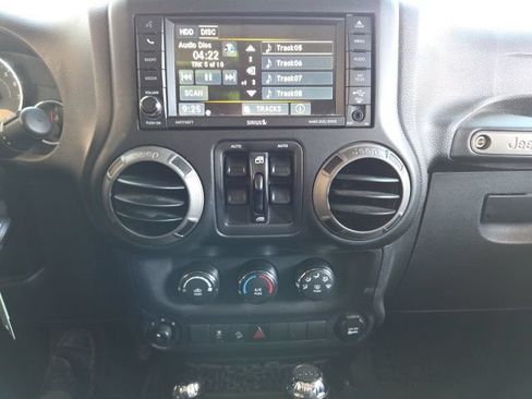 Used 2015 Jeep Wrangler Unlimited Sport w/ Dual Top Group AWD/4WD image 8