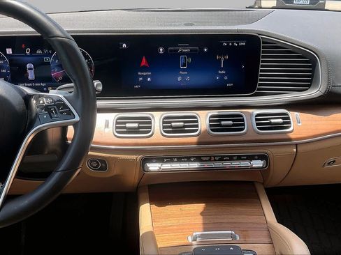 Used 2024 Mercedes-Benz GLE 350 4MATIC image 7