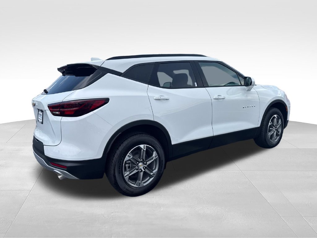New 2026 Chevrolet Blazer LT w/ Convenience Package AWD/4WD image 5