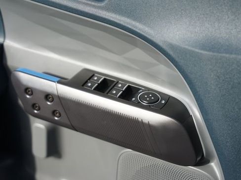 Used 2025 Ford Maverick Lobo AWD/4WD image 30