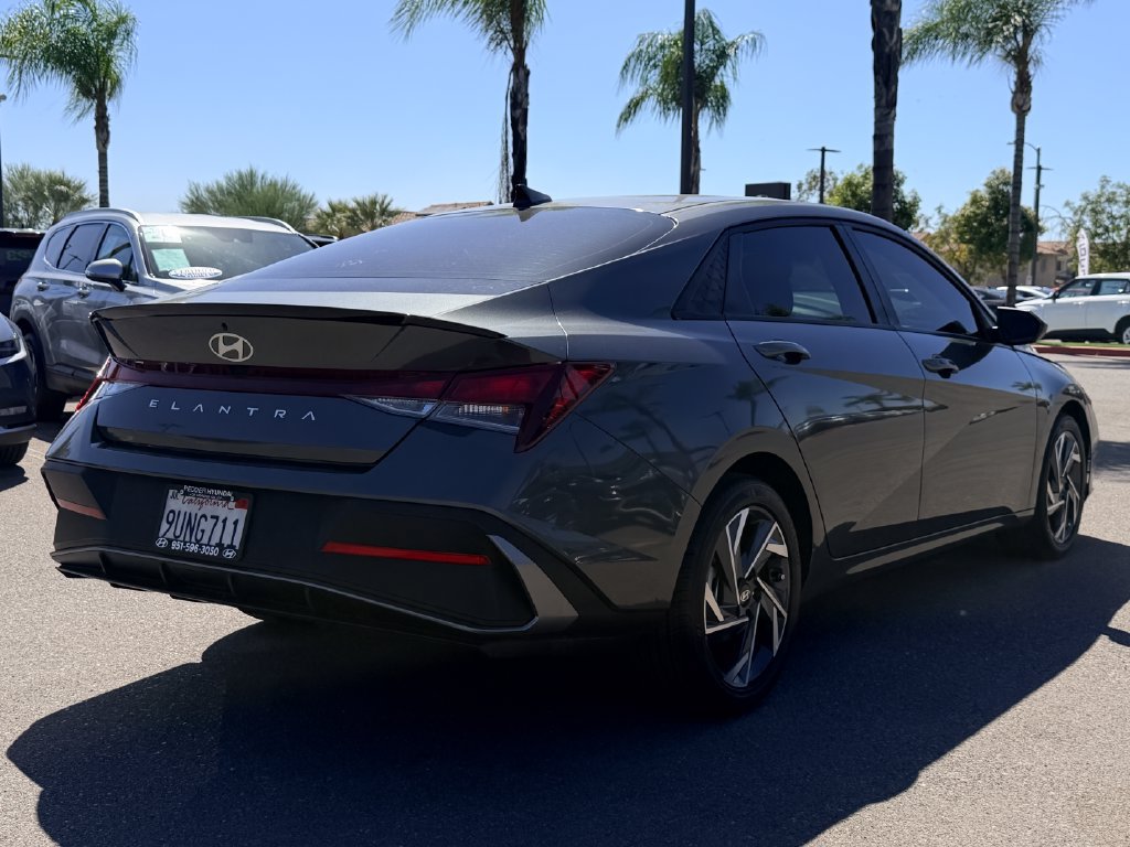 Certified 2025 Hyundai Elantra Sport FWD image 8