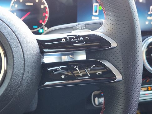 New 2026 Mercedes-Benz GLB 250 4MATIC image 29