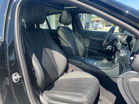 Used 2023 Mercedes-Benz E 350 4MATIC Sedan image 13