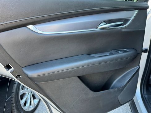 Used 2019 Cadillac XT5 Premium Luxury FWD image 15