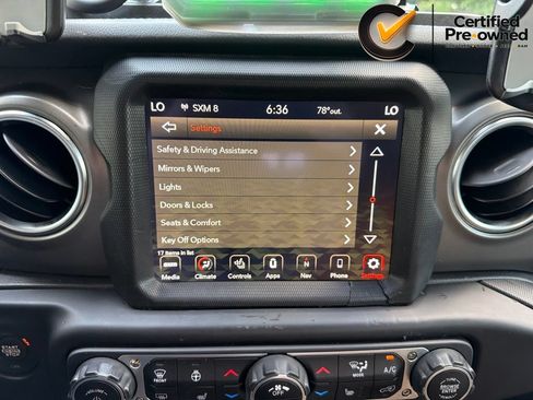 Certified 2023 Jeep Gladiator Rubicon w/ Cold Weather Group AWD/4WD image 96