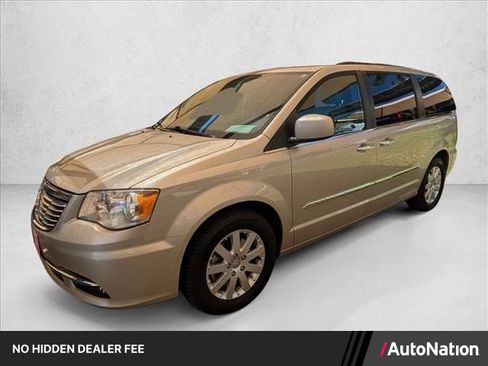 Used 2015 Chrysler Town & Country Touring w/ Driver Convenience Group FWD image 1